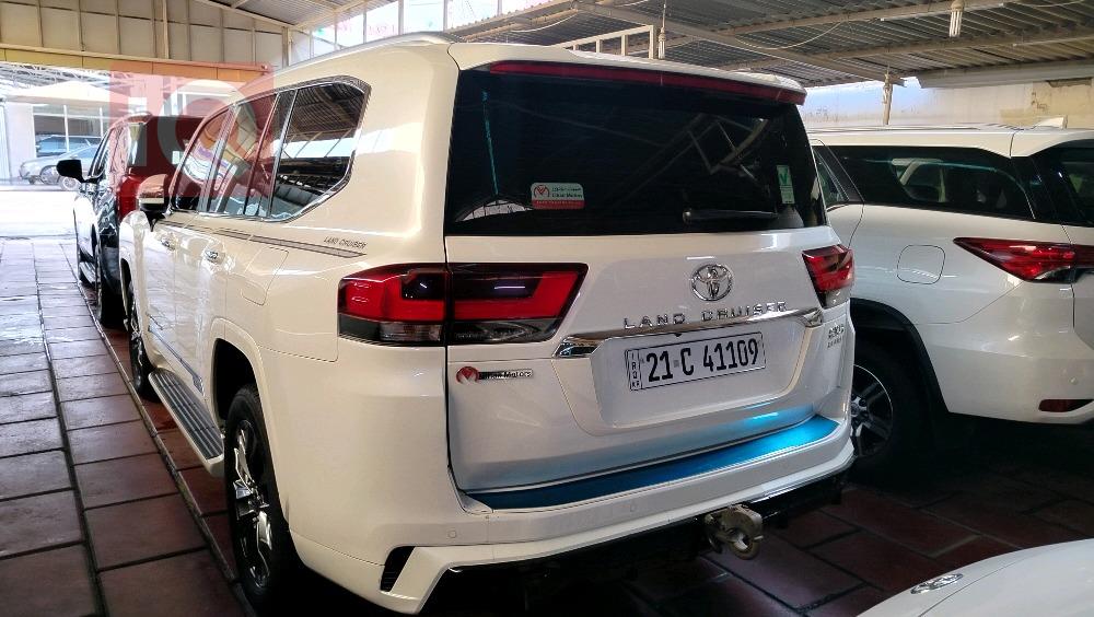 تويوتا لاندكروزر